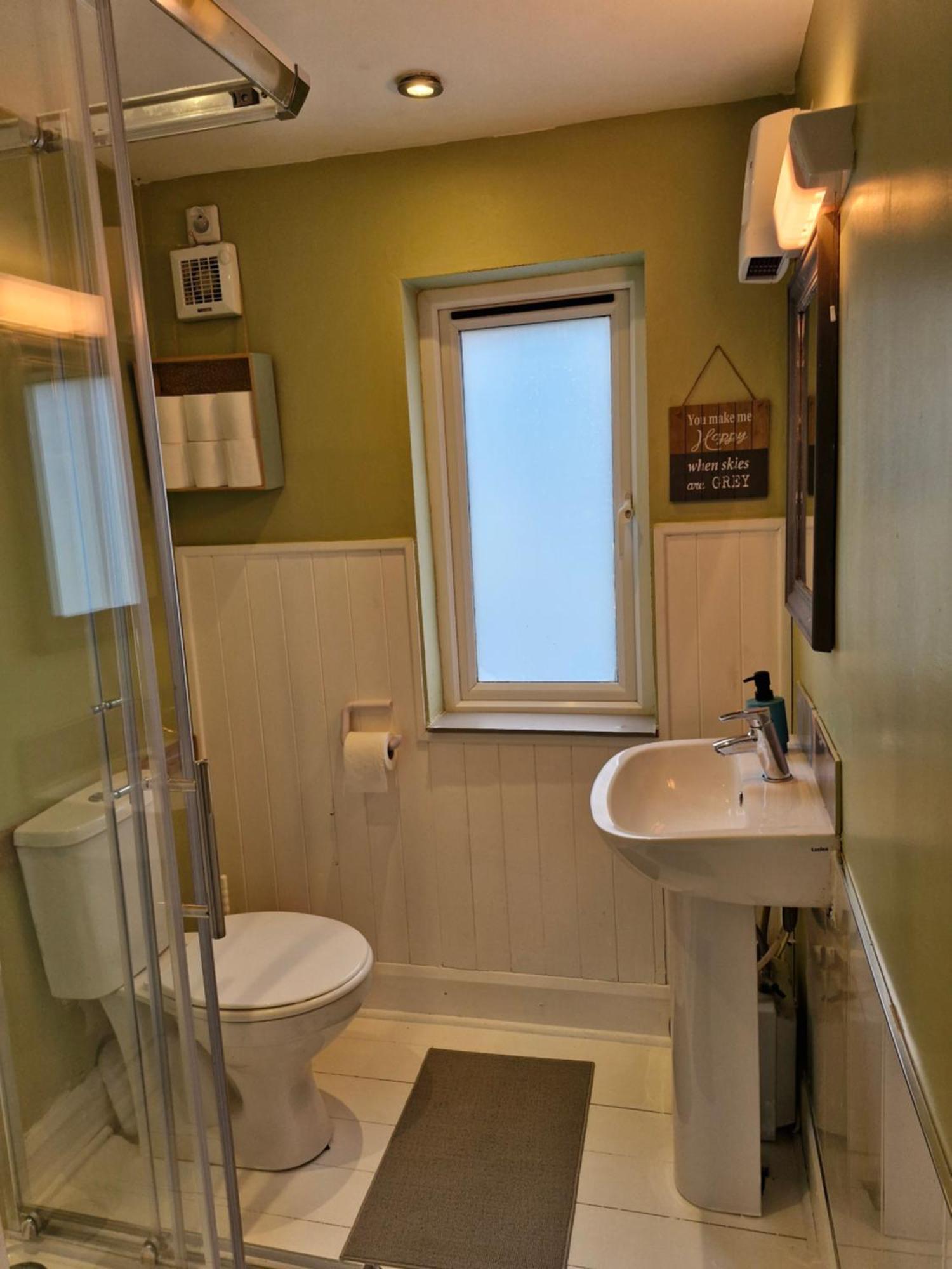 Model Cottages Cork Bagian luar foto