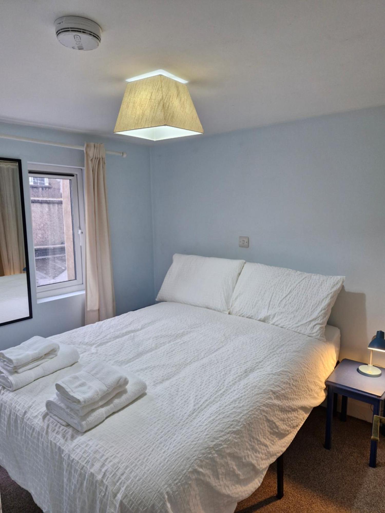 Model Cottages Cork Bagian luar foto